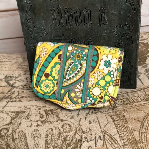 Vera Bradley Foldable ID Holder LEMON SORBET - Picture 9 of 9